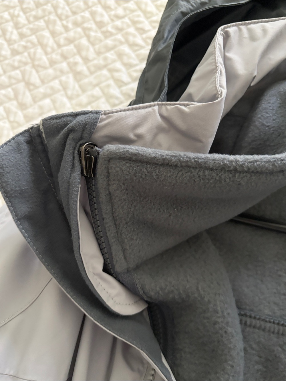 Columbia Light Gray and Dark Gray Hooded Waterproof Interchangeable Jacket (L) - Picture 11 of 14